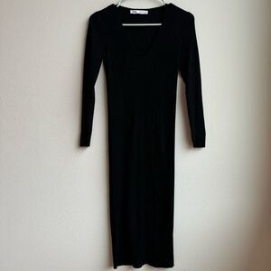Zara Long Sleeve Black Knit Flare Hem Midi V Neck Sweater Dress Size Medium